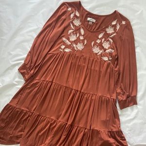 This dress is very comfortable and lovely color